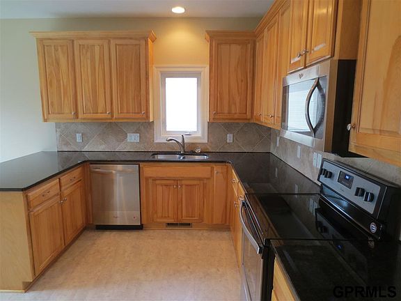 2nd image of 15441 Briar St
