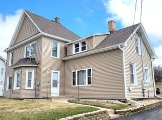 1909 Salisbury Rd #1911, West Bend, WI 53090