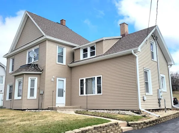 1909 Salisbury ROAD #1911, West Bend, WI 53090