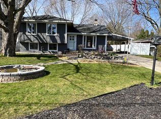 680 August Rd, Norton Shores, MI 49441