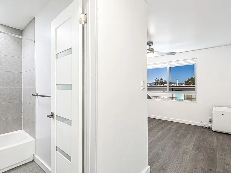 5005 August St — Photo 2