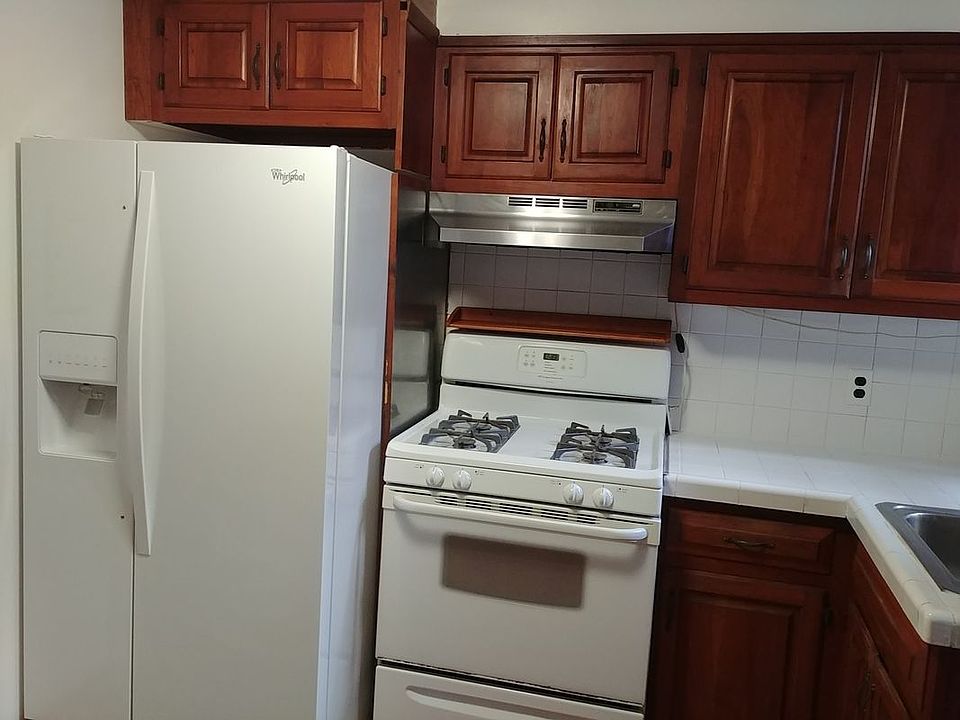 1st image of 2375 31st St