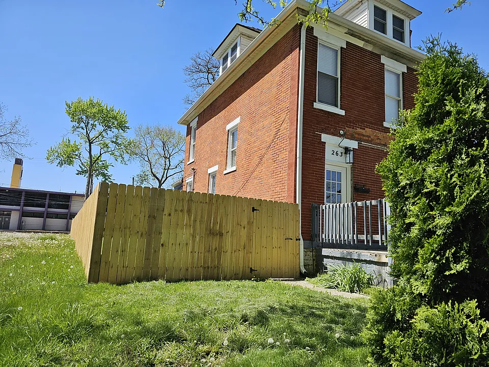 263 N Monroe Ave