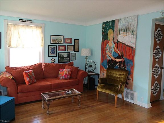 2nd image of 14710 Delaware Ave
