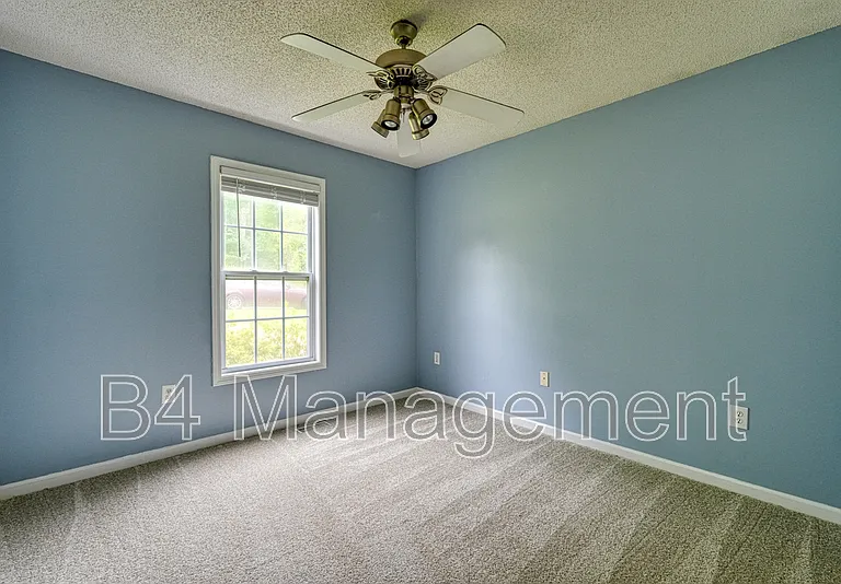 208 Cotton Creek Dr — Photo 23