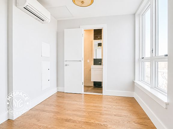 4th image of 680 E 21st St #Pha