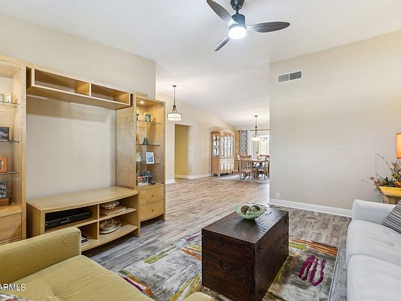 5th image of 15618 N 54TH Place