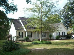 187 Lake Trace Dr, Thomasville, GA 31757
