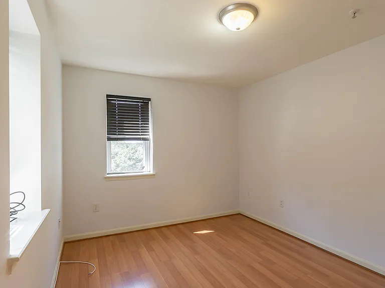 1310 Congress St SE #303 — Photo 9