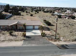8476 6th Ave, Hesperia, CA 92345