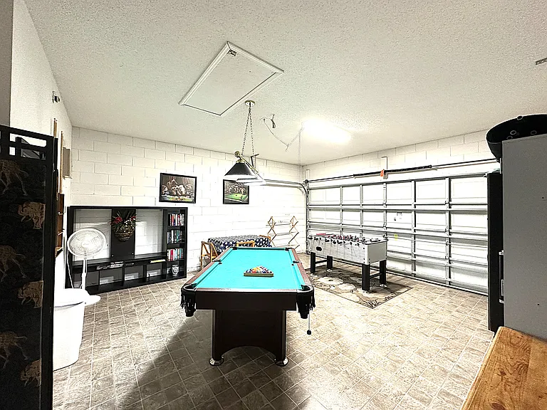 16724 Rolling Green Dr — Photo 31