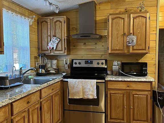 3rd image of 68 Oxford Circle