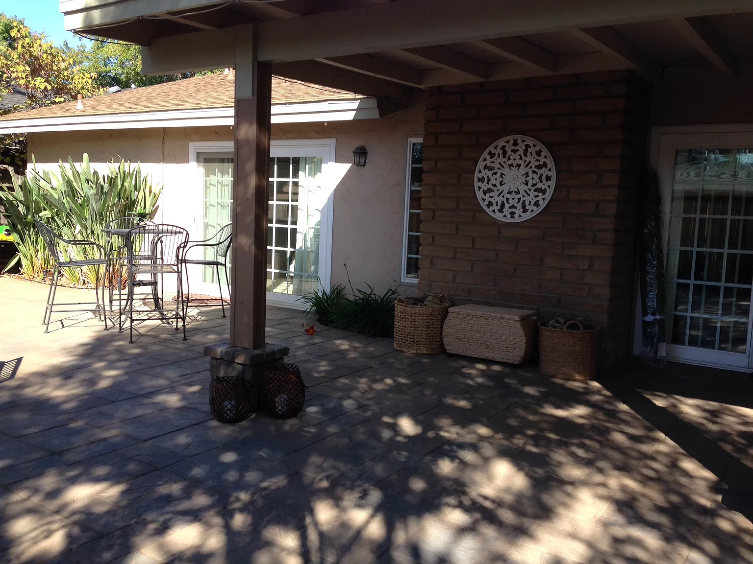 477 E Tenaya Way photo 1
