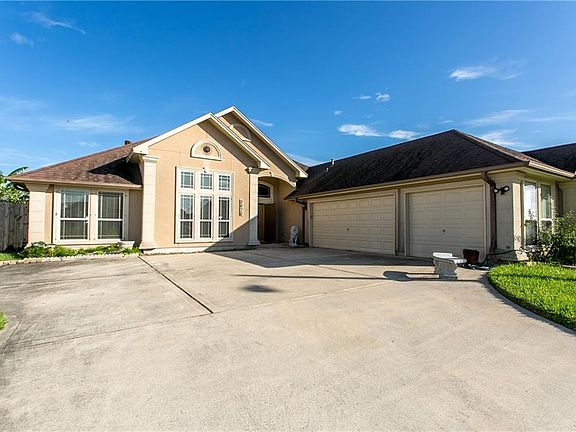 2nd image of 3926 Elvis Dr