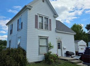 402 8th Ave, Marion, IA 52302