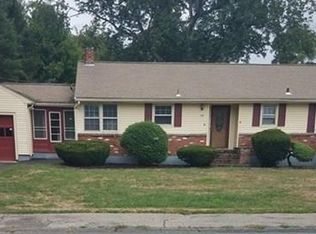 195 Hopedale St, Hopedale, MA 01747