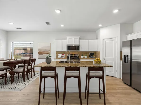 10116 Huntersville Trl, Fort Worth, TX 76108