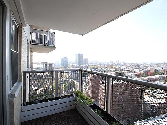 3rd image of 6600 Boulevard East