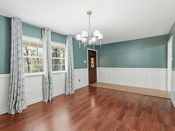 5th image of 1026 S Claremont Ave