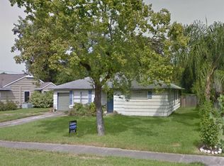 4626 Pine St, Bellaire, TX 77401