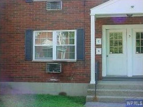 FRONT ENTRANCE TO BLDG 3- FIRST FLOOR UNIT $1475.00