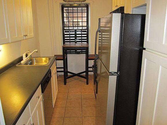 4th image of 48-20 44th St Unit 4F