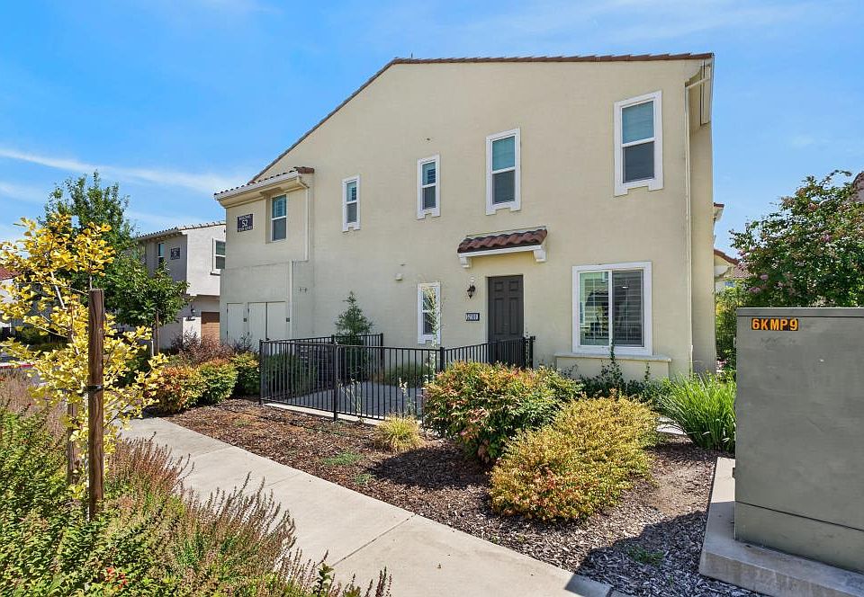 1st image of 5301 E Commerce Way Unit 52101