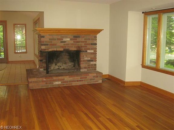 5th image of 2606 Oak Park Blvd