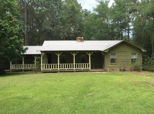 26400 Chinquapin Rd, Lucedale, MS 39452