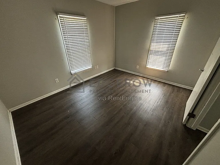 354 Holmdene Blvd NE — Photo 7