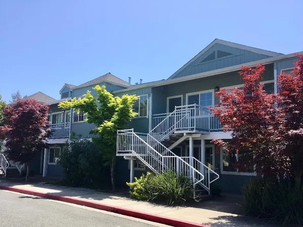 1551 La Esplanada Pl #1, Santa Rosa, CA 95404