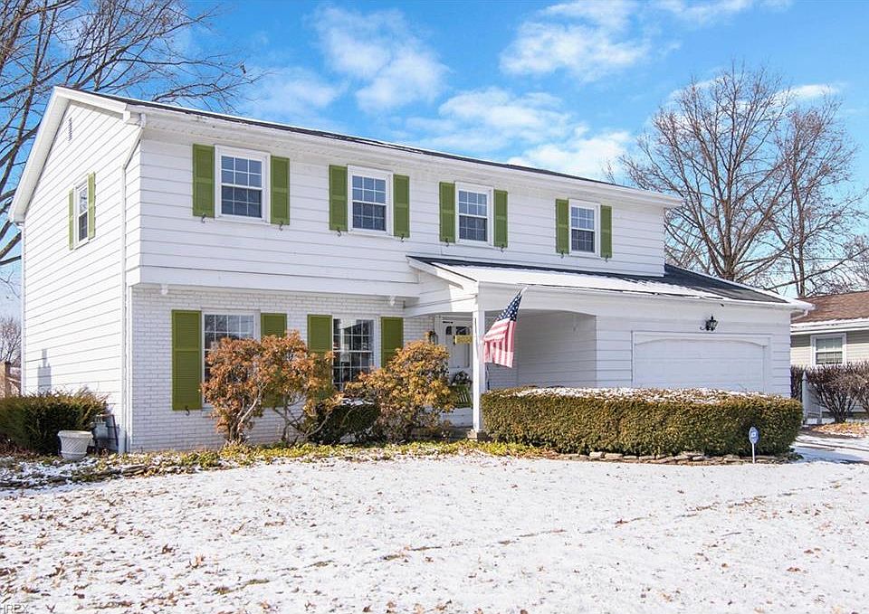 1st image of 8038 Forest Lake Dr