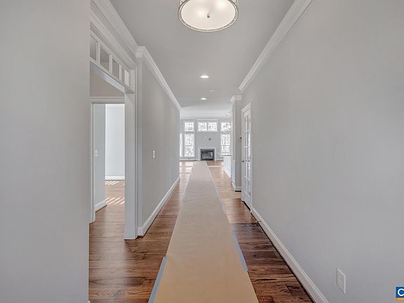 4th image of 93 Renee Ln
