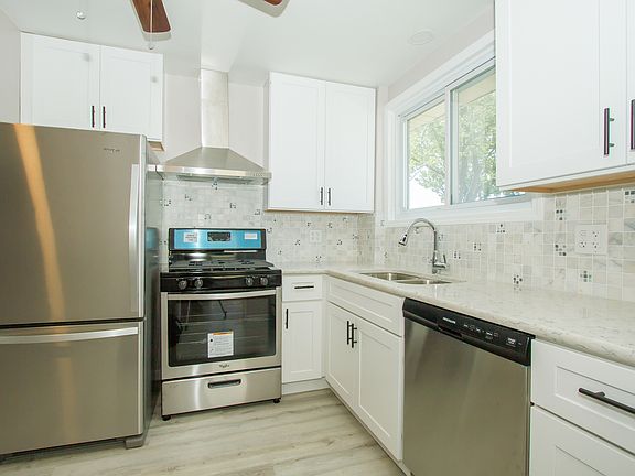 2nd image of 3109 Wilcox Ave