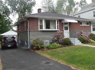 33 Ramsey Pl, Albany, NY 12208