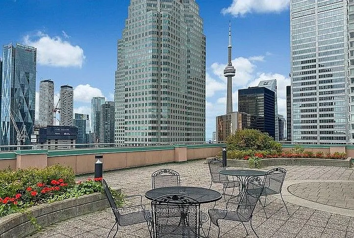 7 King St E #1117 — Photo 16