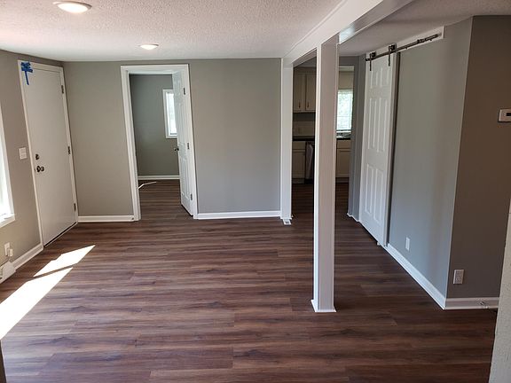 3rd image of 1005 Mary Kay Ln
