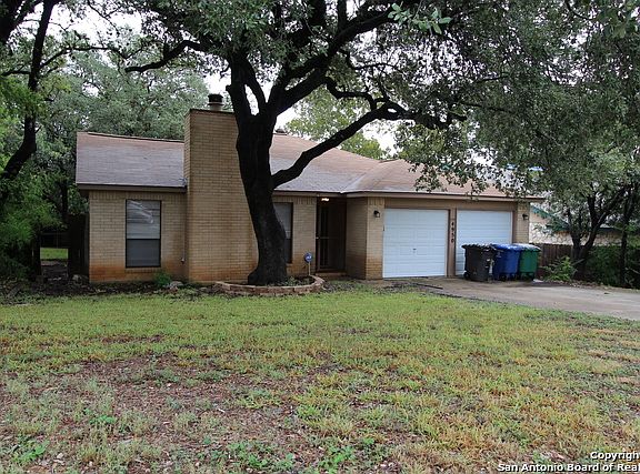 2nd image of 4950 Timber Trace St