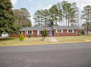 209 W York Dr, Emporia, VA 23847