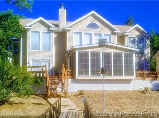317 Pleasantview Dr, Sunrise Beach, MO 65079