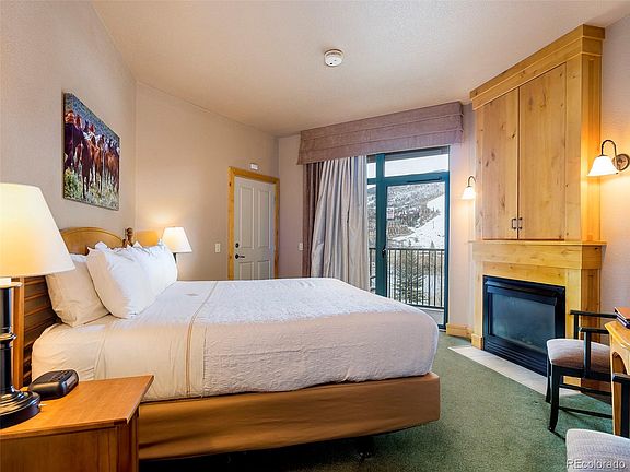 4th image of 2300 Mount Werner Cir #401