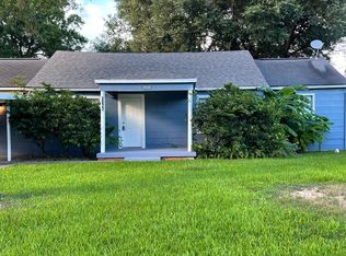 3022 Berry Ave, Groves, TX 77619