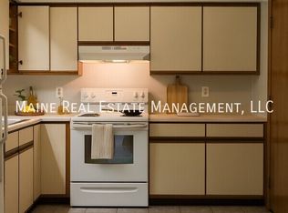 4 Hartley St APT 3, Lewiston, ME 04240