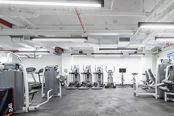 Rented by Platinum Properties | media 33