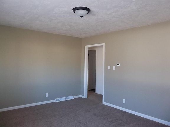 5th image of 913 W Morningside Dr