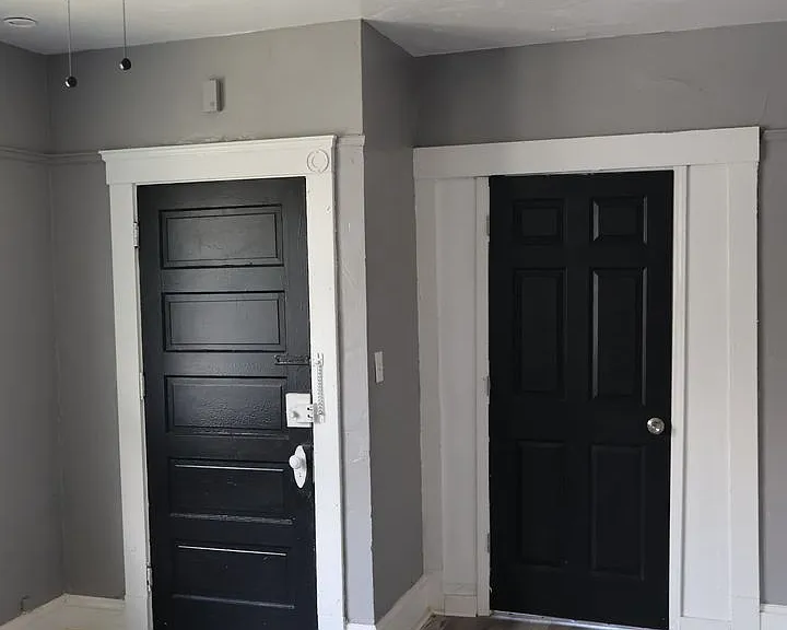 6812 Whitney Ave — Photo 36