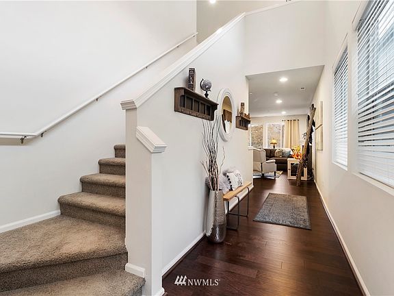 Beautiful entry way. 