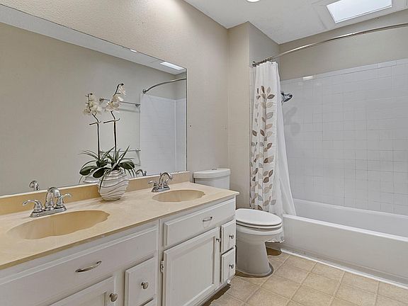 2nd image of 8307 Odessa Oaks