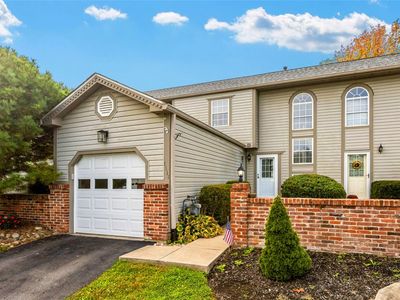 1111 Concord Dr, Lawrence, PA, 15055