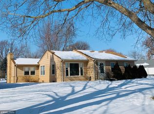 105 N Park Ln, Le Sueur, MN 56058